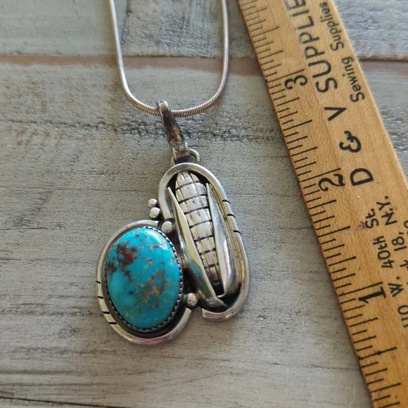 Vintage Native American Navajo Turquoise Pendant Wilson Padilla - Picture 9 of 10